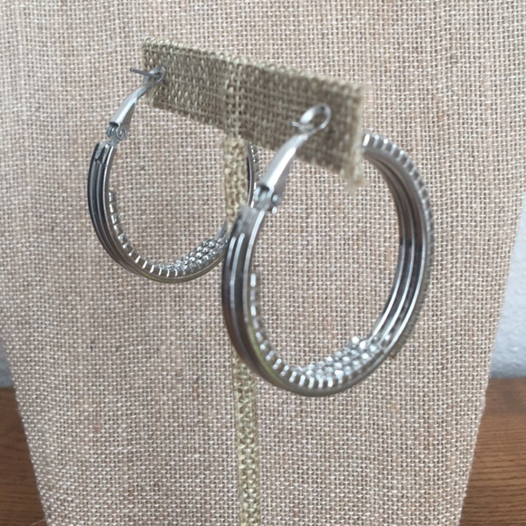 DONATED Silver tone Rhinestone hoops - Picture 3 of 7